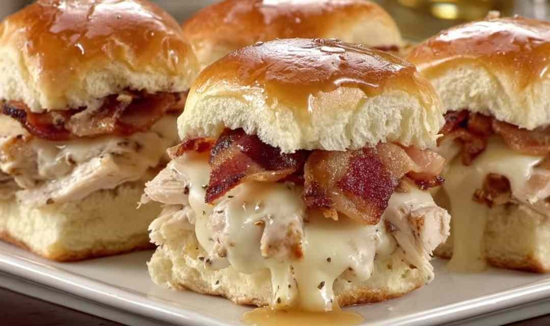 Maple chicken bacon sliders
